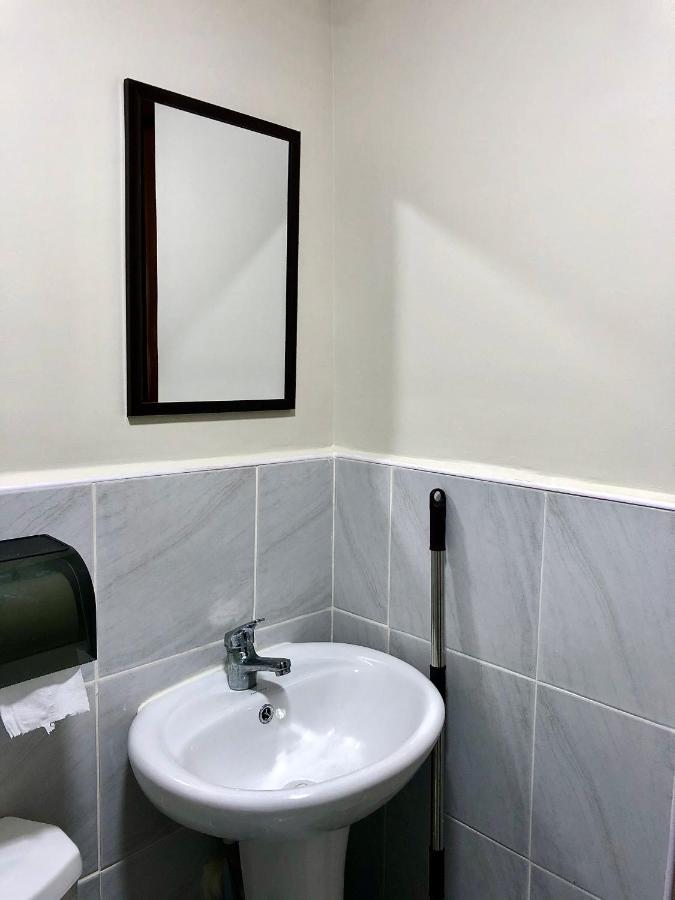 Condo W/ Balcony Near Mactan International Airport Lapu-Lapu City Exterior foto